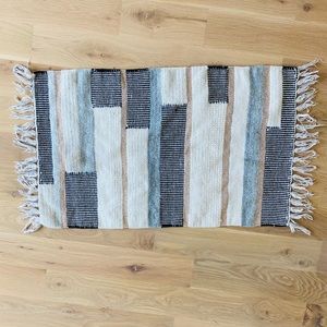 Anthropologie Cream Rose Black 2x3 Rug